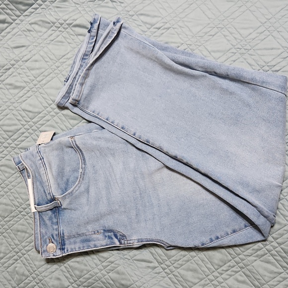 NWT maurices vintage slim straight high rise jeans - Picture 2 of 6